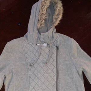 Women’s medium Hooded faux fur sweater grey